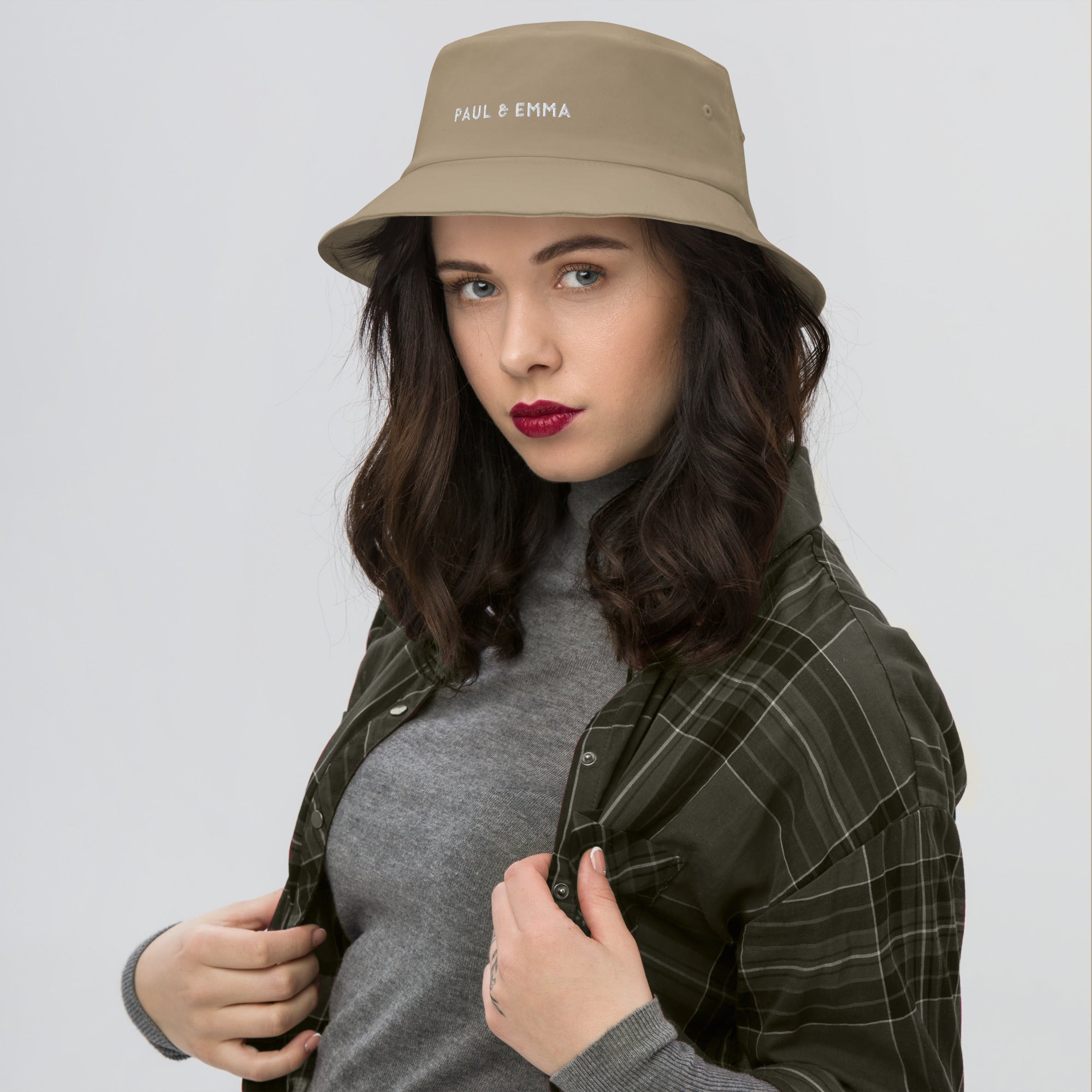 Fischerhut Bucket Hat mit gesticktem Paul Emma Logo - stylischer Hut für Hundebesitzer