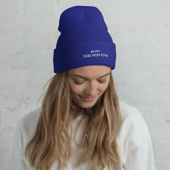 Beanie mit In My Dog Mom Era Stickerei - Paul Emma Strickmütze für Hundebesitzer